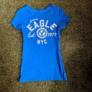 American Eagle graphic tee